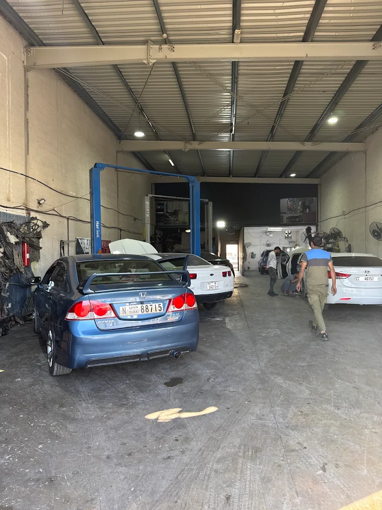 Car Garage Auto Mechanical Repair – Ras Al Khor, Dubai