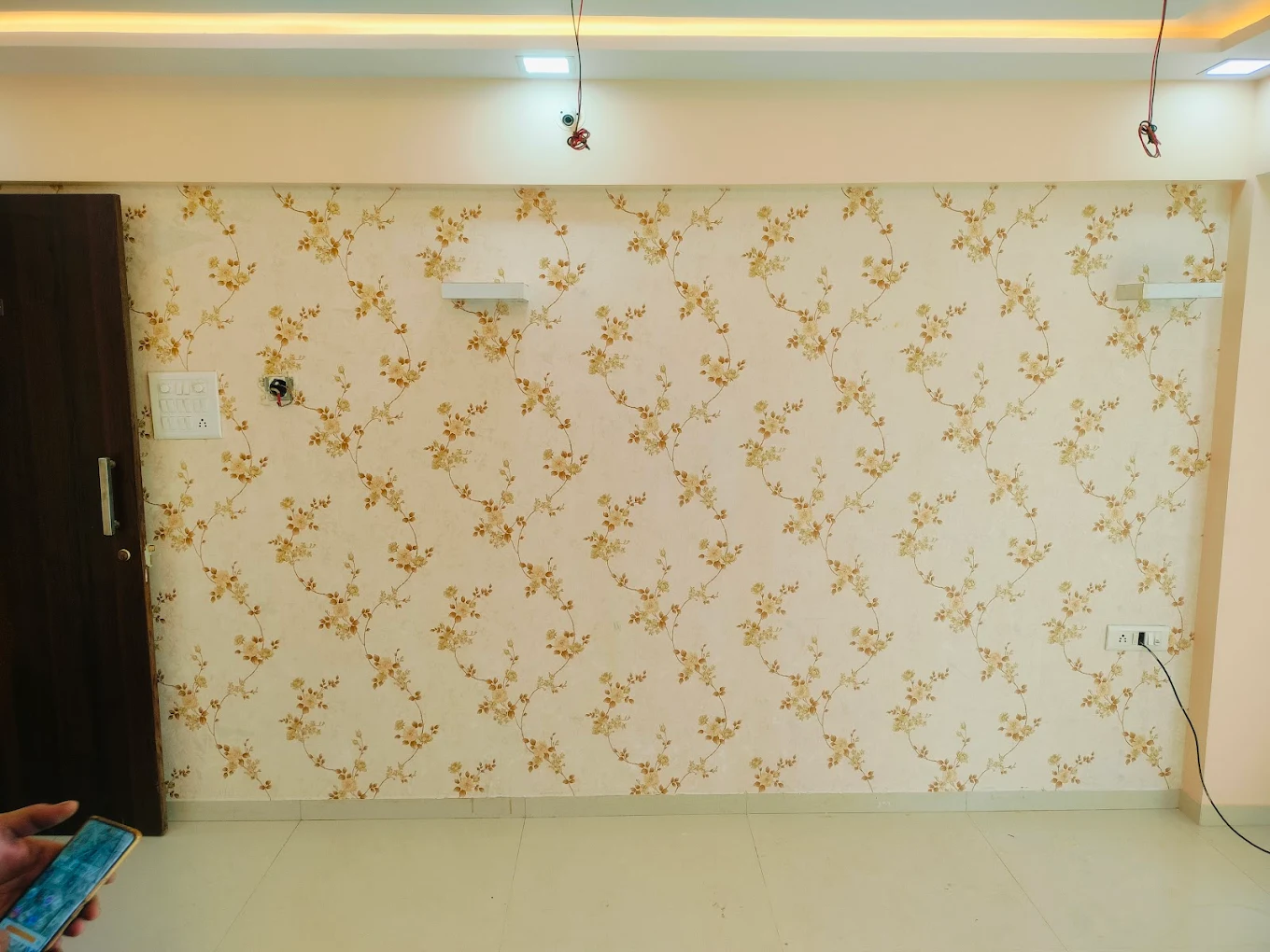Wallpaper Installation and Fixing Services in Dubai
